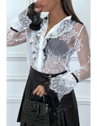 Chemise blanche en dentelle blanche avec col et volant noir - 3