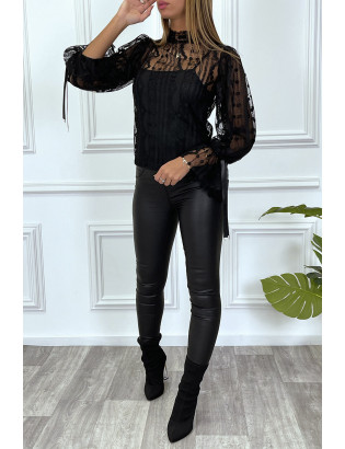 Blouse noire en tulle et dentelle à volants - 10