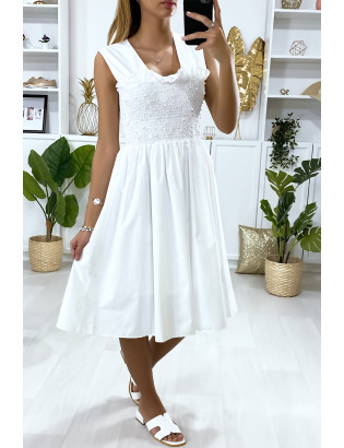 Robe patineuse blanche évasé avec perles et élastiques au buste - 3