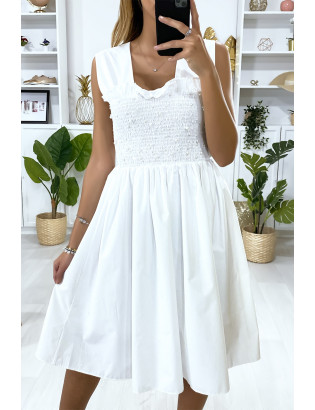 Robe patineuse blanche évasé avec perles et élastiques au buste - 4