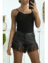 Joli short noir en simili avec poches et frange - 1