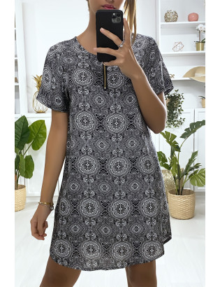 Robe tunique à à motif noir et blanc avec zip au col - 1