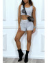 Ensemble débardeur crop et short en gris - 3
