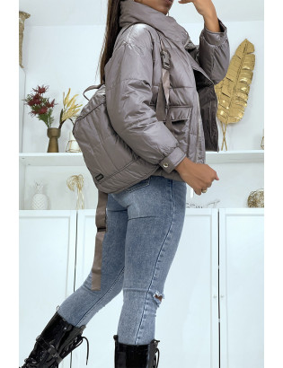 Doudoune courte taupe à coupe classique et ajustable avec sac à dos

 - 6