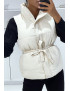 Doudoune beige sans manches à pressions et ceinture à nouer - 1