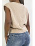 Pull camel sans manche en col V avec joli motif tressé - 10