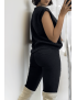 Pull noir sans manche en col V avec joli motif tressé - 1
