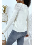 Pull blanc à col rond et volants style vintage classique - 5