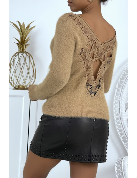 Pull duveteux camel ajouré dans le dos - 1