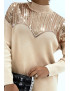 Pull long beige à strass sur le col effet bustier - 4