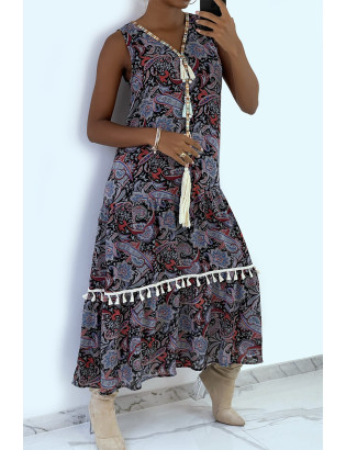 Longue robe noir a motif avec accessoire et pompon - 1