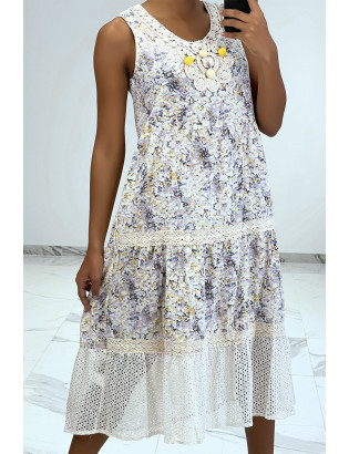 Robe longue fluide à imprimé floral bleu détails broderie ajourée - 1