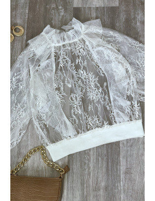 Blouse blanche en tulle et dentelle à volant col fraise - 6