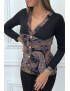 Haut noir à motif violet avec boutons dorée et fronce - 6