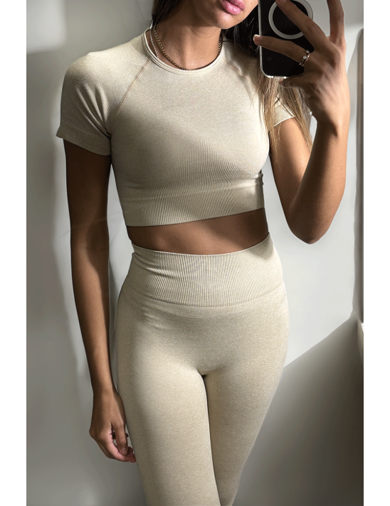 Ensemble legging et top sport beige en matière gênante - 3