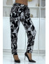 Pantalon fluide noir à motif floral B-31 - 3