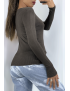 Pull marron col rond en maille tricot très extensible et très doux - 1