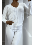 Pull col V blanc à motif dentelle blanche - 1