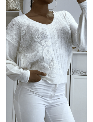Pull col V blanc à motif dentelle blanche - 3