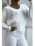 Pull col V blanc à motif dentelle blanche - 3