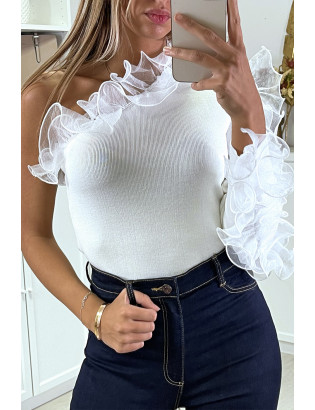 Pull blanc côtelé à une manche et volants - 5