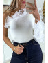 Pull blanc côtelé à une manche et volants - 5