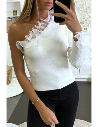 Pull blanc côtelé à une manche et volants - 9