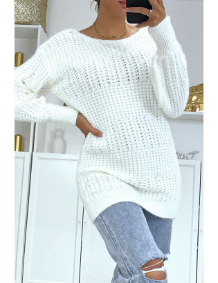 Pull dos-nu blanc à nouer en grosse maille et à manches bouffantes - 3