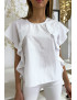 Blouse blanche à volant avec trois boutons à l'épaules - 3
