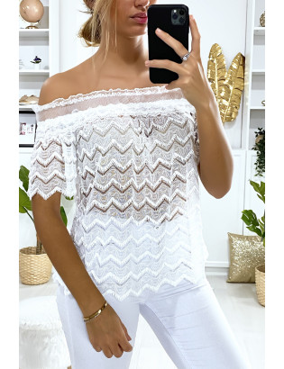 Blouse blanche en dentelle avec col bateau - 3