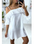 Robe blanche à volant avec épaules denudées - 3